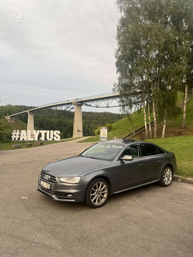 Audi A4, 2.0 l., saloon / sedan