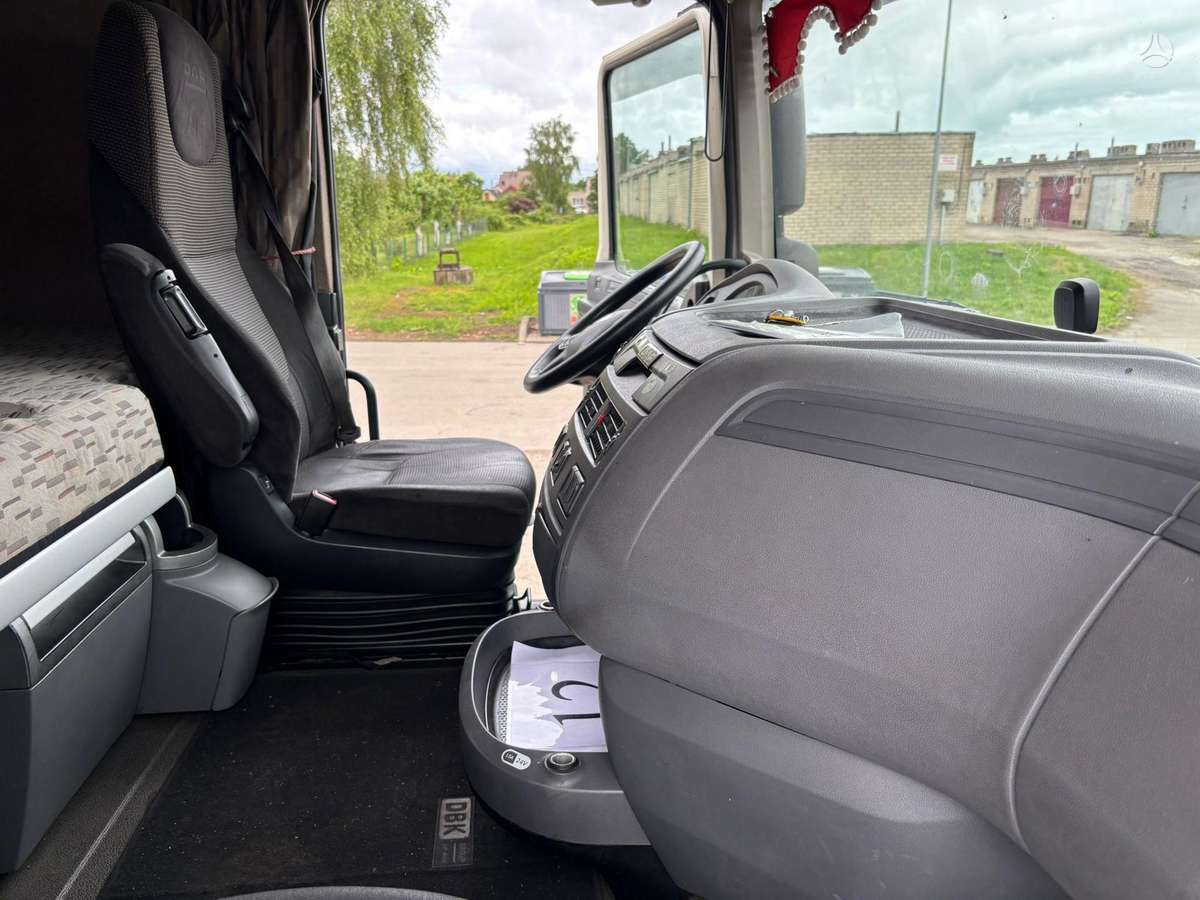 DAF XF460, double sleeper