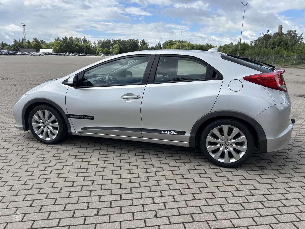 Honda Civic, 2.2 l., hatchback