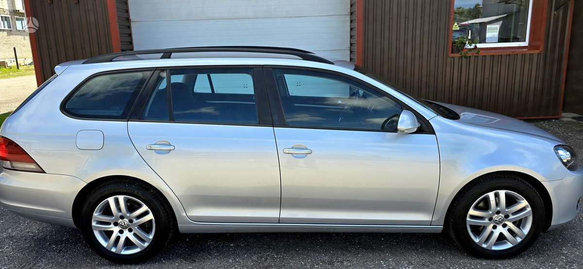 Volkswagen Golf, 1.6 l., Универсал