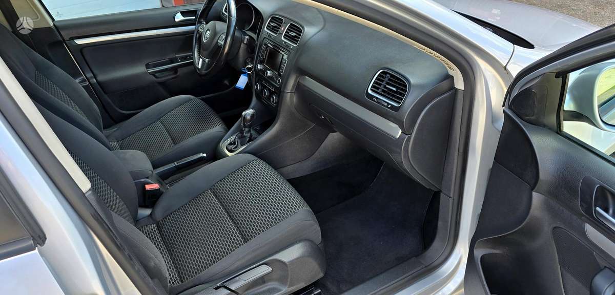 Volkswagen Golf, 1.6 l., Универсал