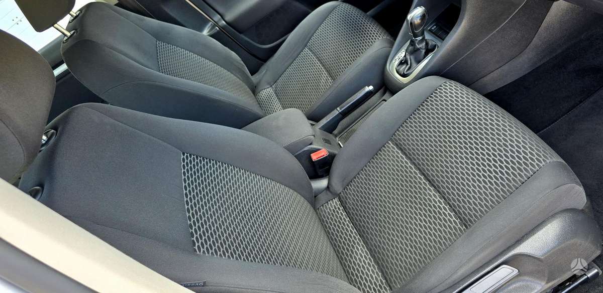Volkswagen Golf, 1.6 l., Универсал