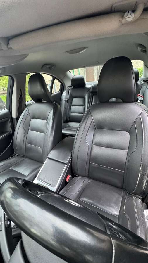 Volvo S80, 2.0 l., Седан