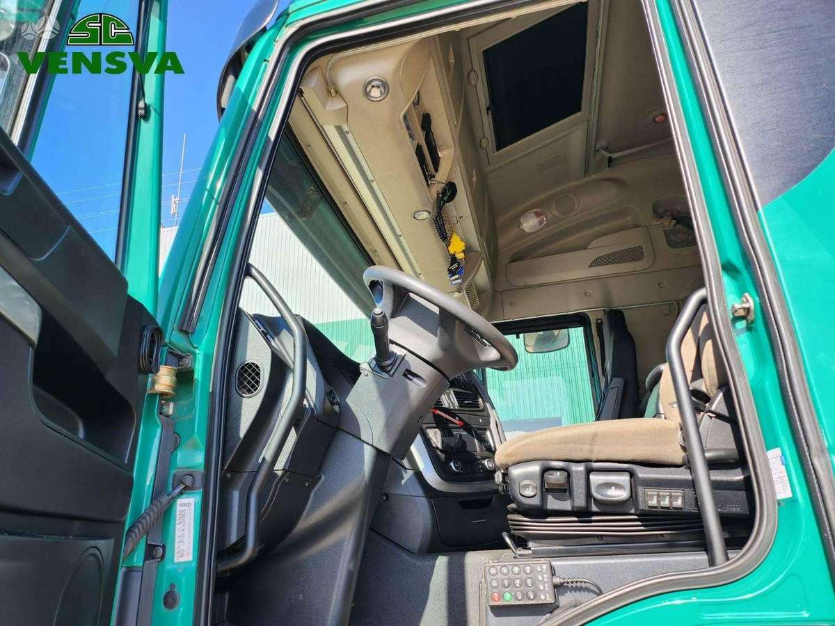 Iveco STRALIS 560 6x4 EURO6, шасси