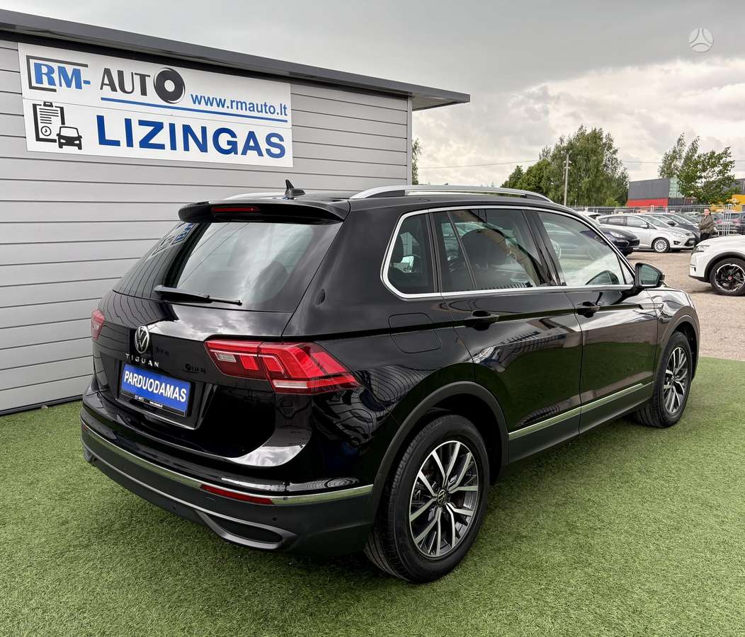 Volkswagen Tiguan - 5