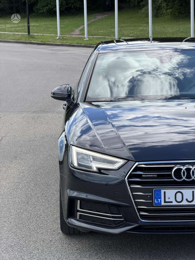 Audi A4, 2.0 l., Седан