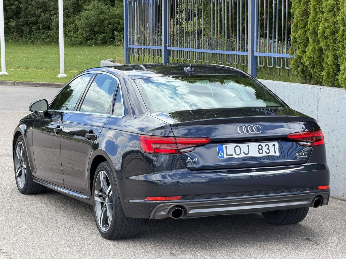 Audi A4, 2.0 l., Седан