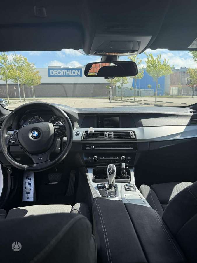 BMW 520, 2.0 l., Седан