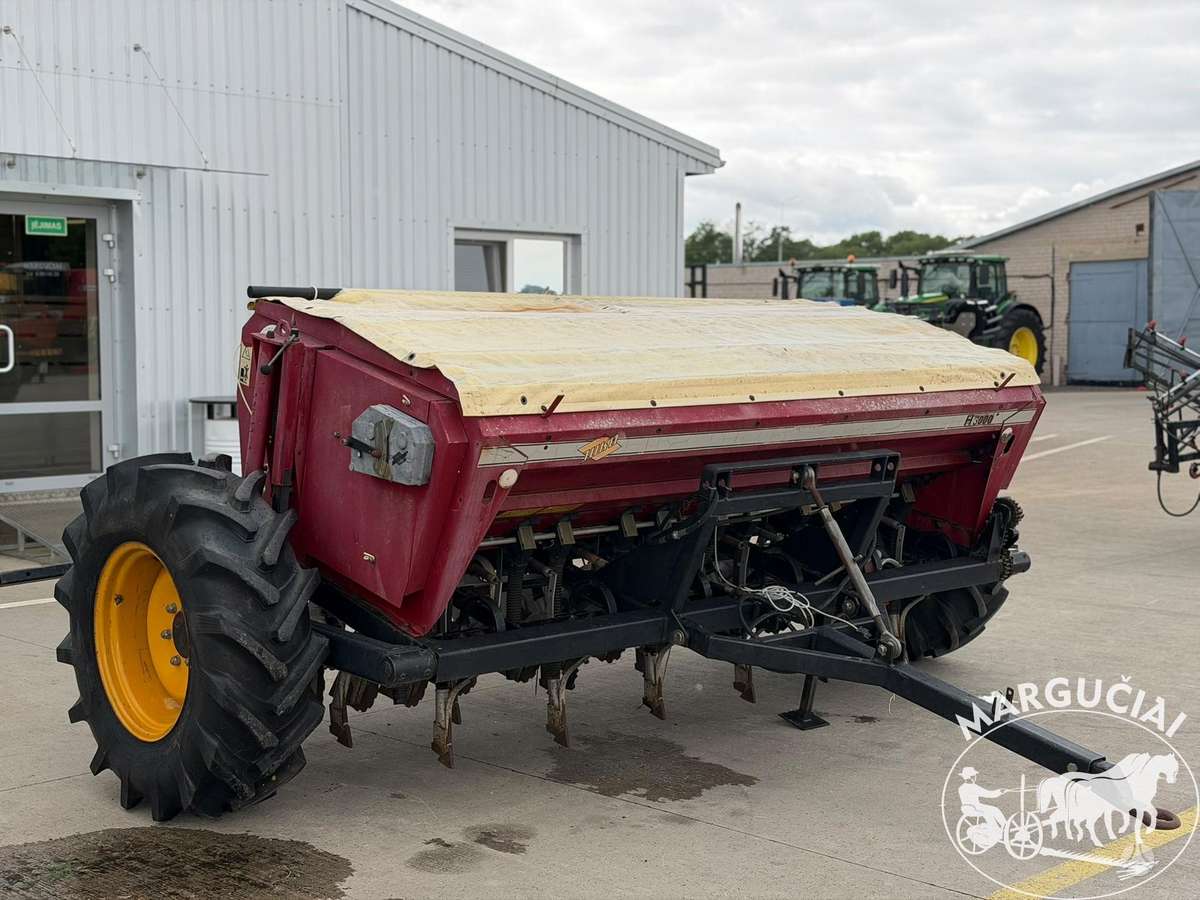JUKO H3000, su trąšų įterpimu, 3 m, seeders, planters