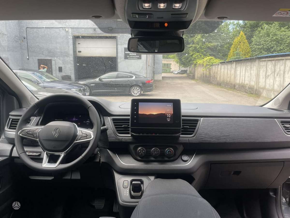 Renault Trafic, passenger minibus