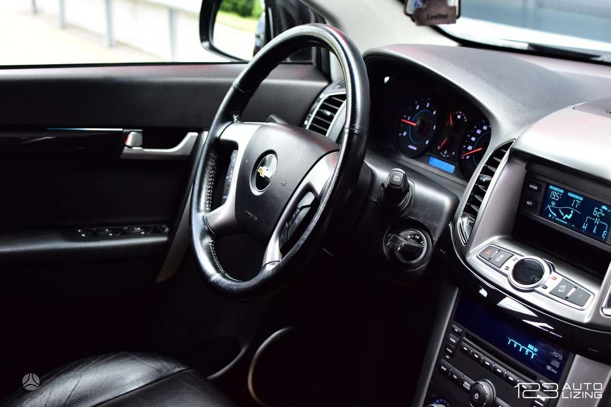 Chevrolet Captiva, 2.2 l., off-road / crossover