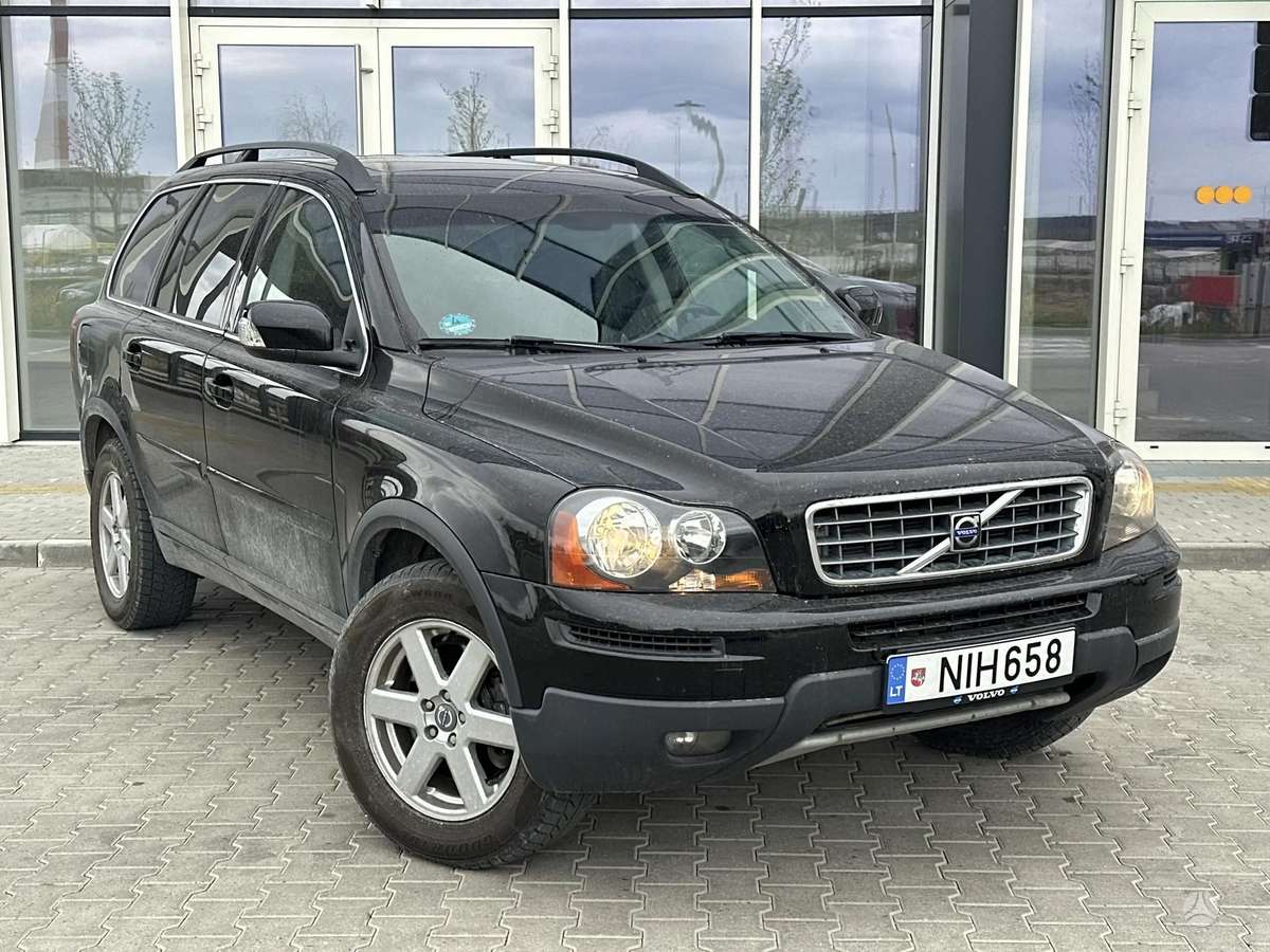 Volvo XC90 - 1