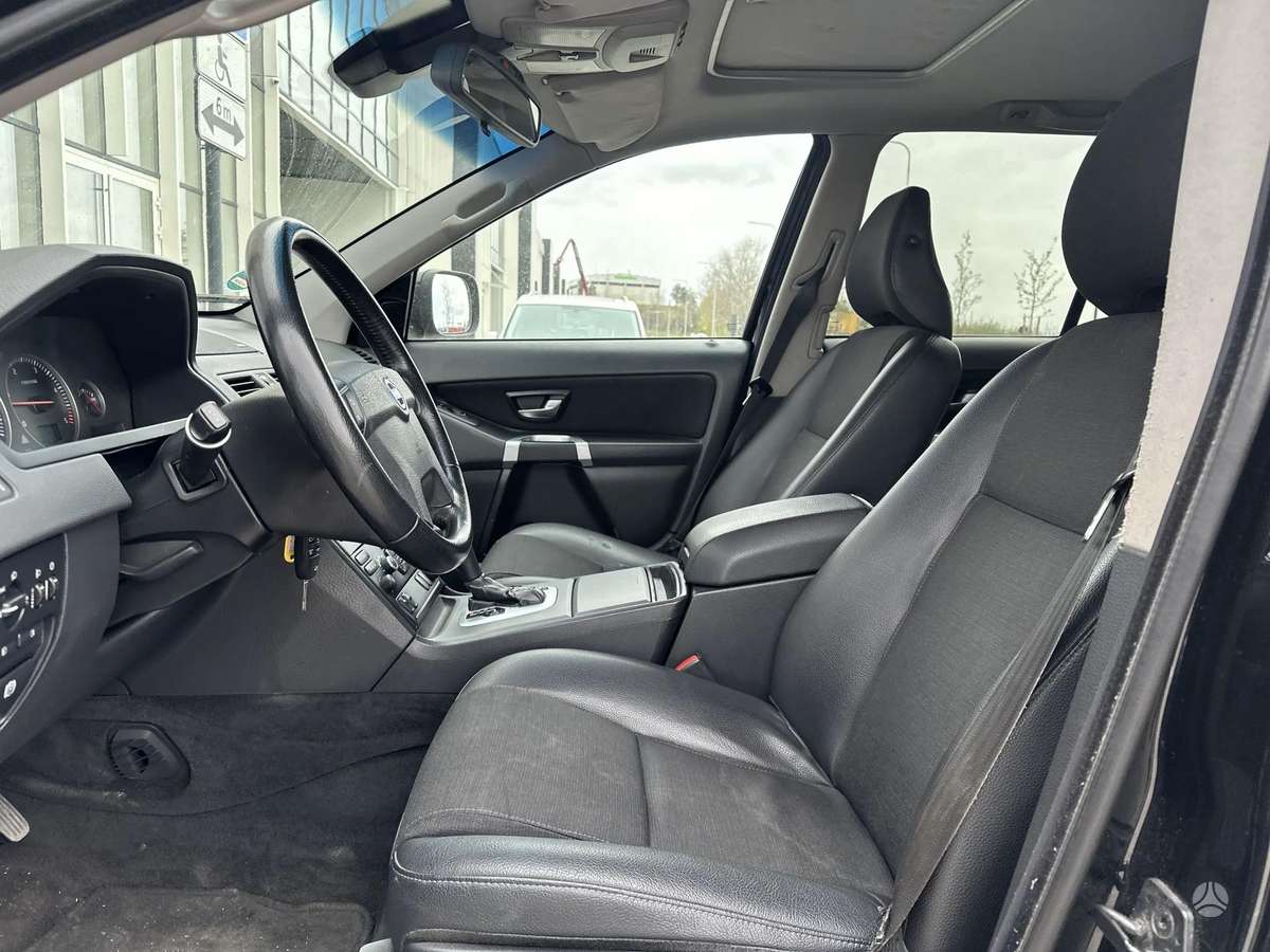 Volvo XC90 - 8