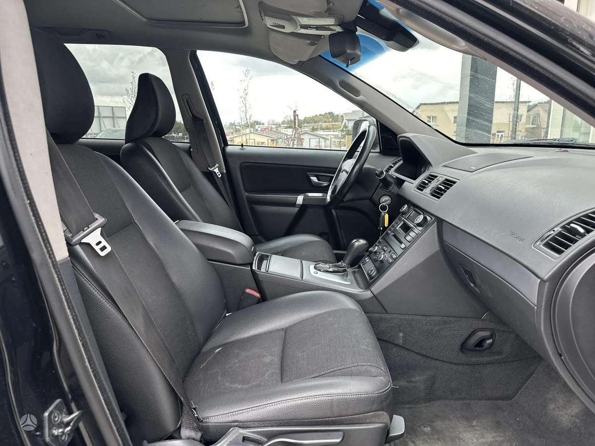 Volvo XC90 - 12