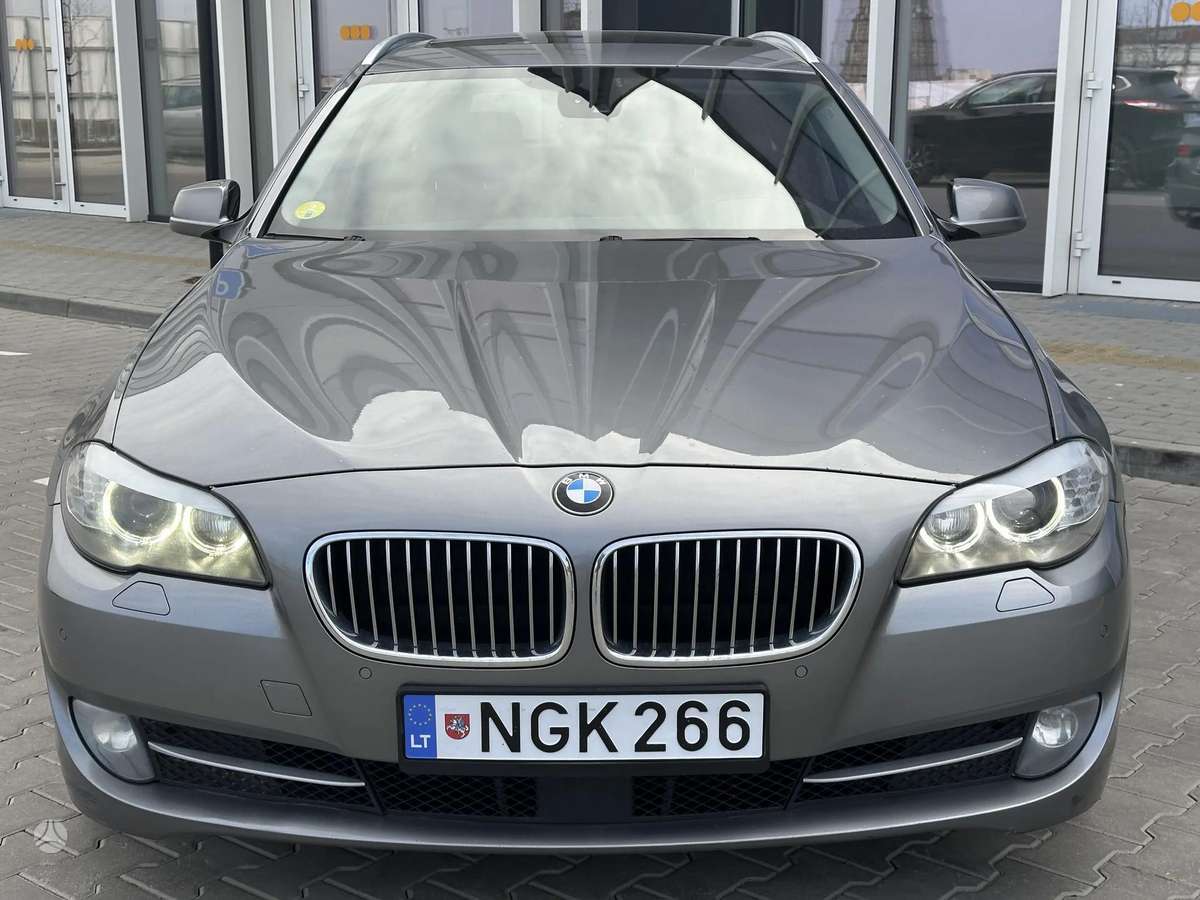 BMW 530, 3.0 l., wagon