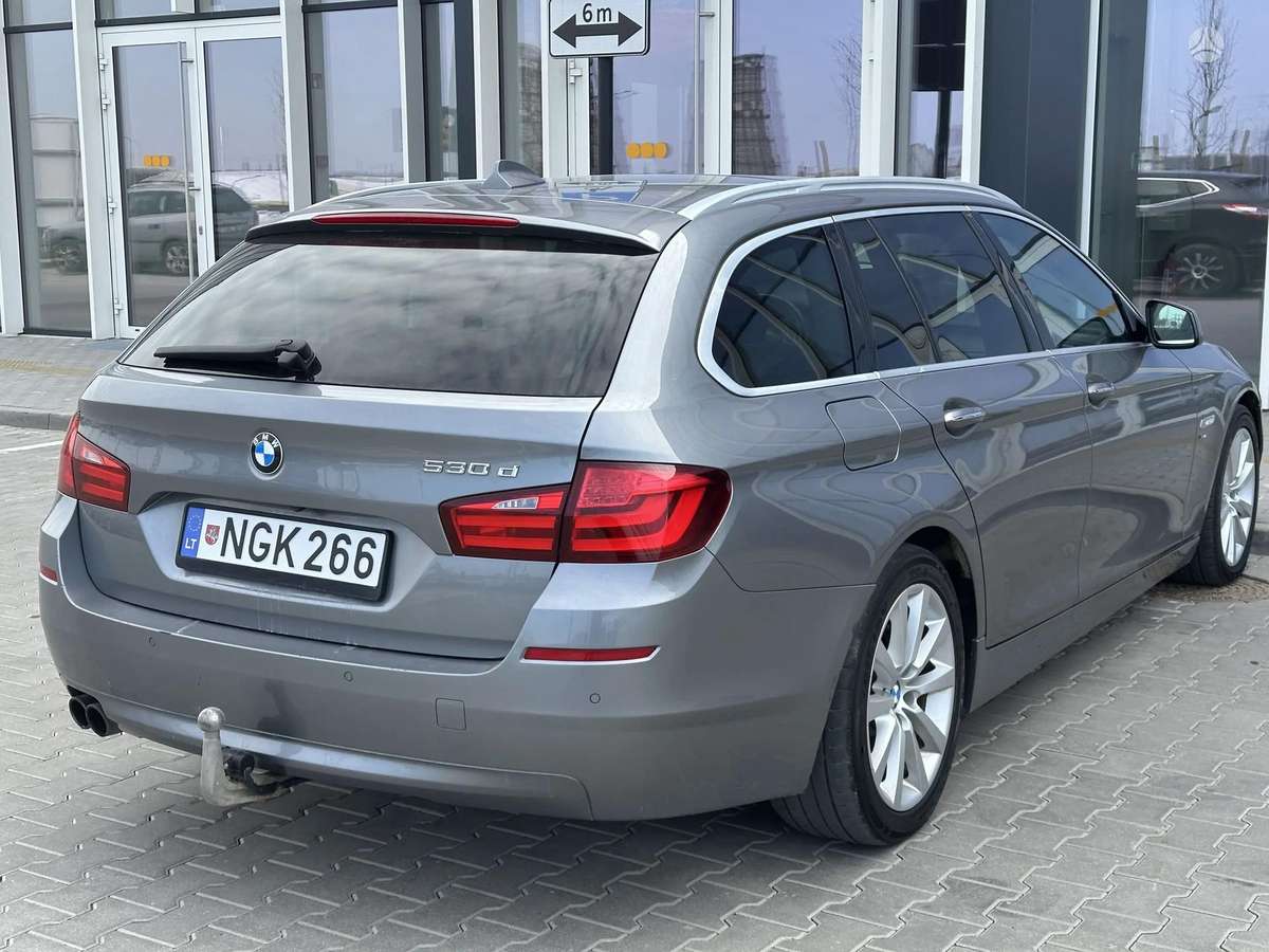 BMW 530, 3.0 l., wagon