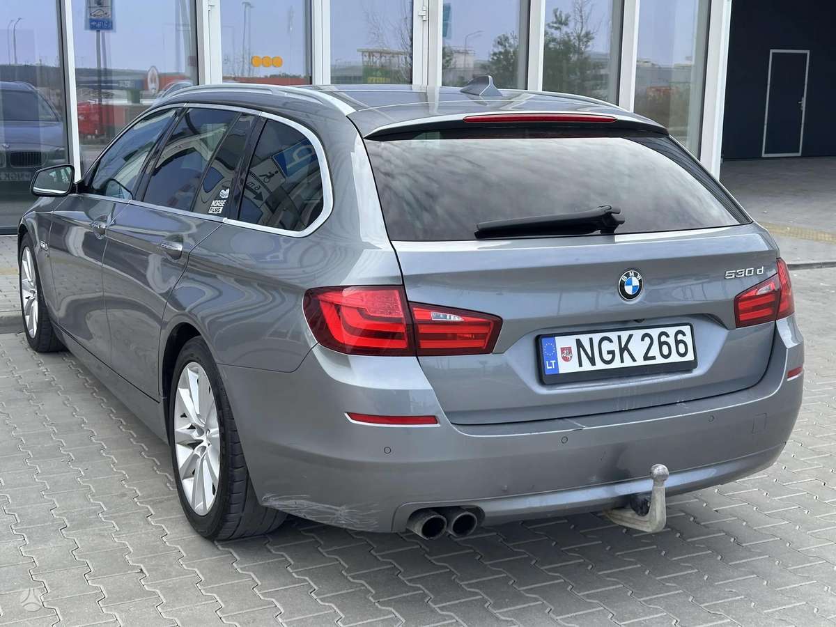 BMW 530, 3.0 l., wagon