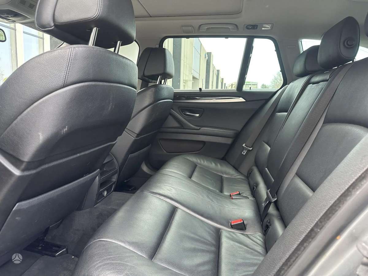 BMW 530, 3.0 l., wagon