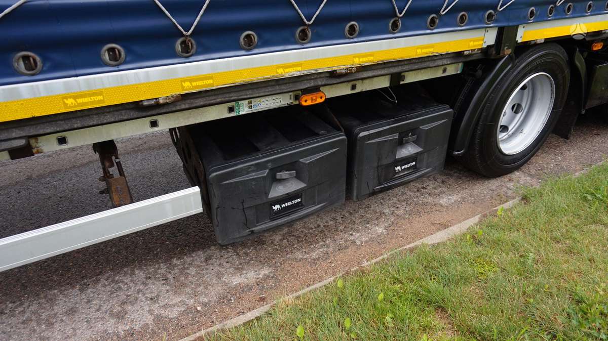 Scania S450 Retarder, dropside with curtains