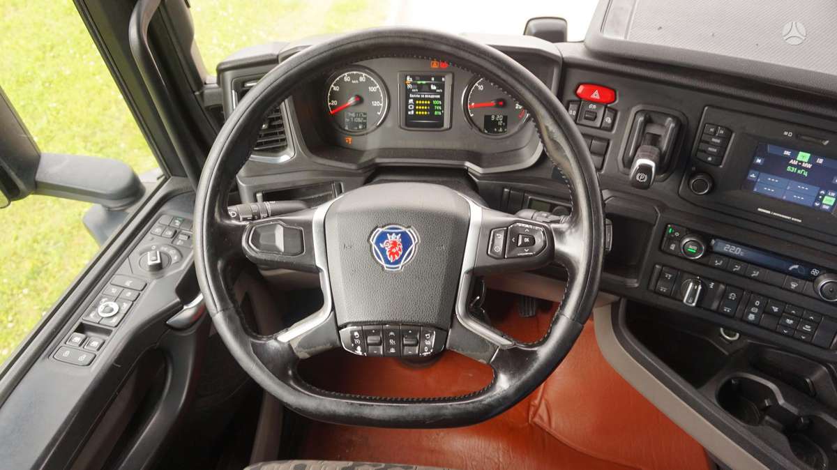 Scania S450 Retarder, бортовые с шторами