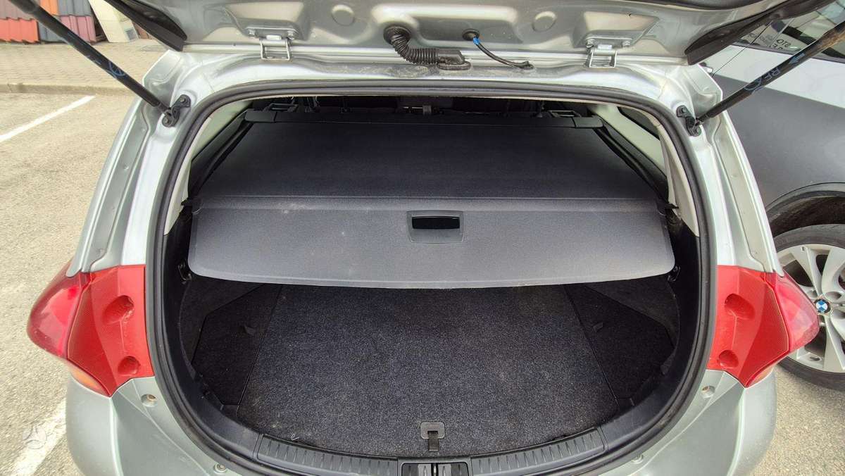 Toyota Auris - 11