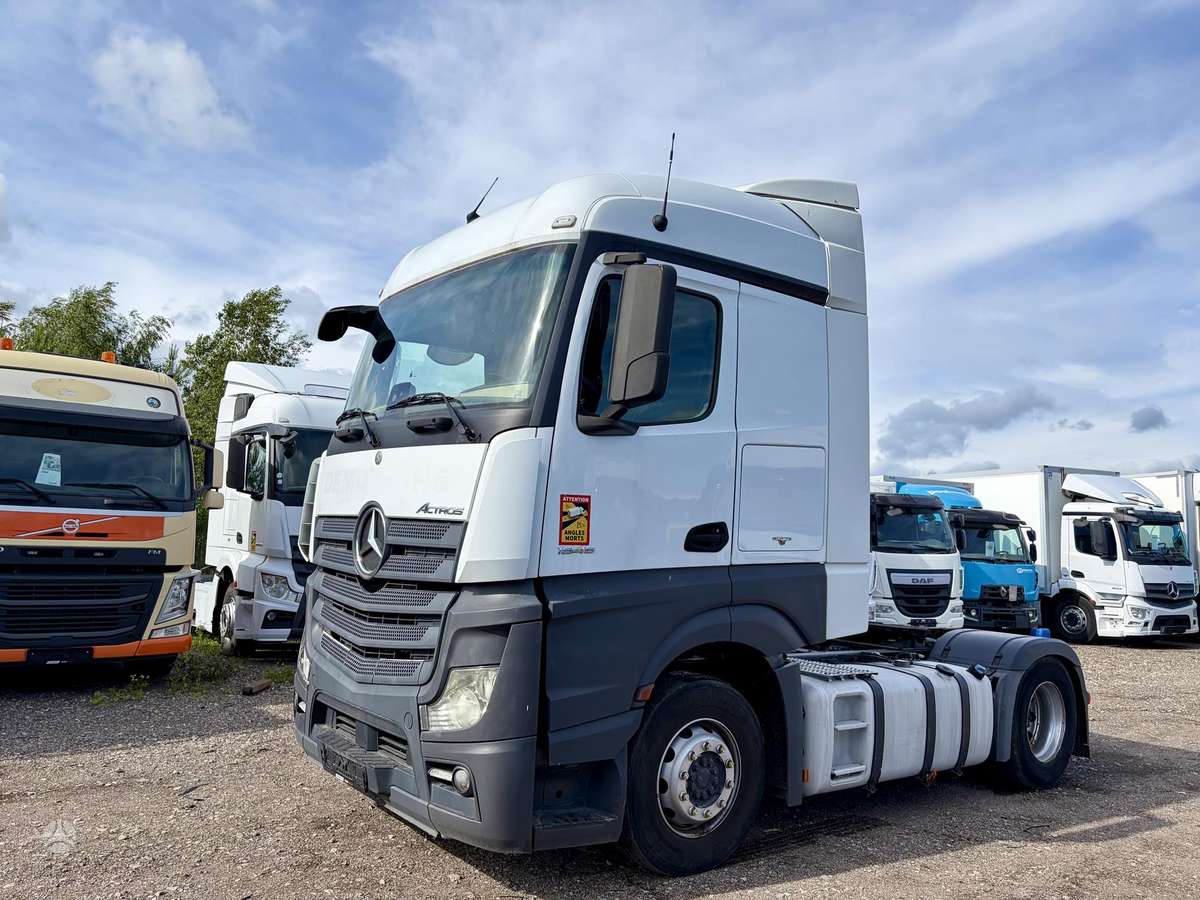 Mercedes-Benz 1845 Big Space Actros, double sleeper