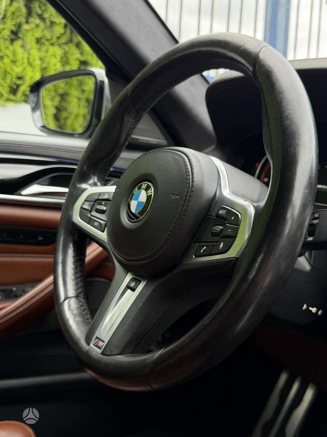 BMW M550, 4.4 l., Седан
