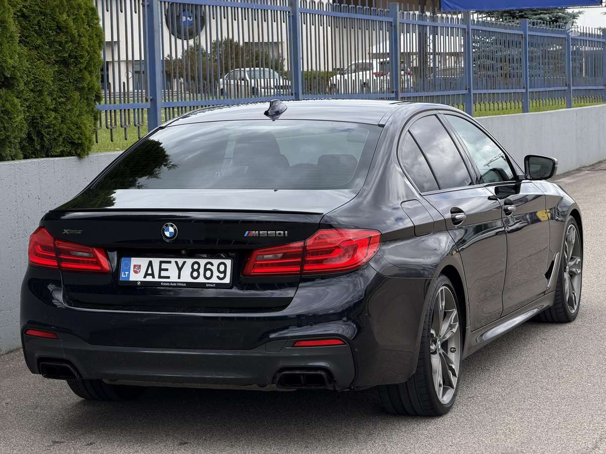 BMW M550, 4.4 l., Седан