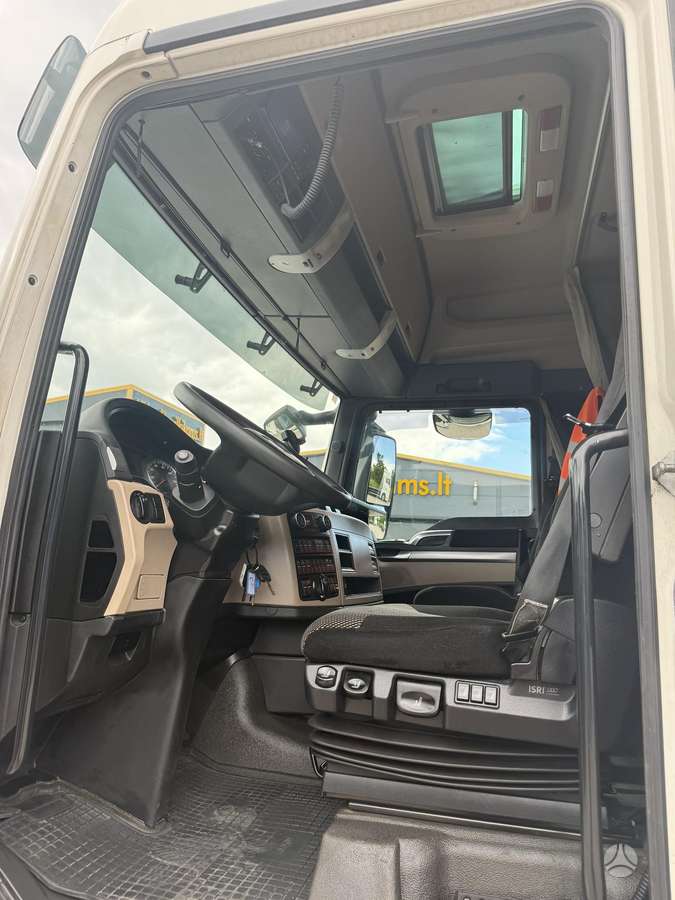 MAN TGX 26.510, auto transporters