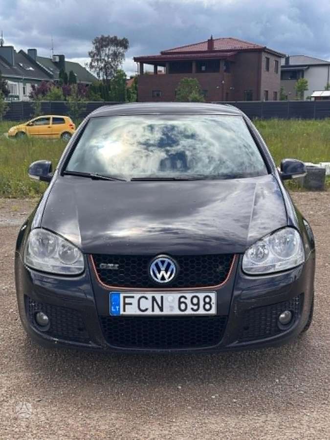 Volkswagen Golf - 5