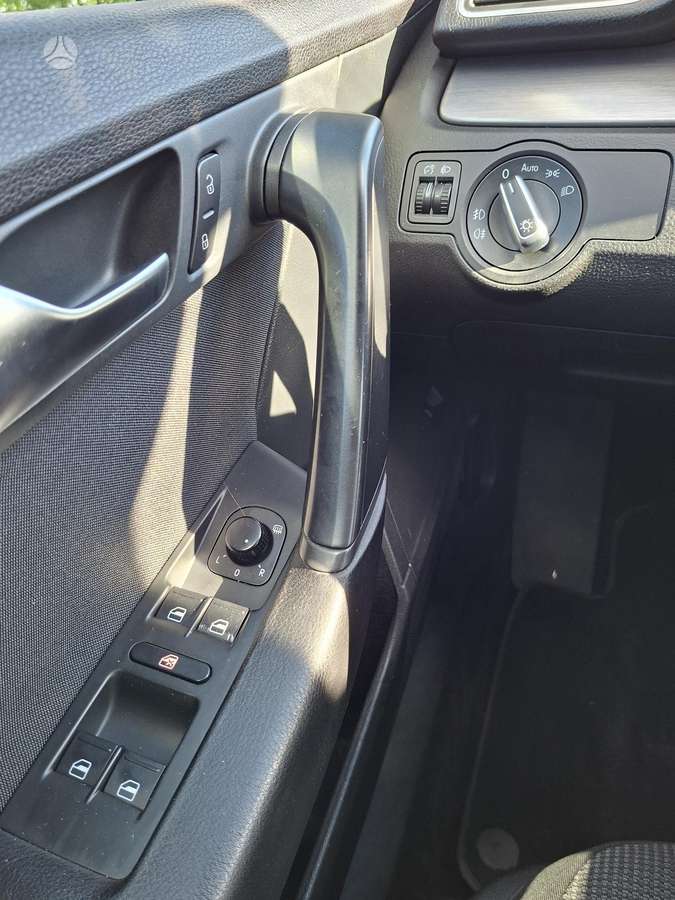 Volkswagen Passat, 1.4 l., Универсал