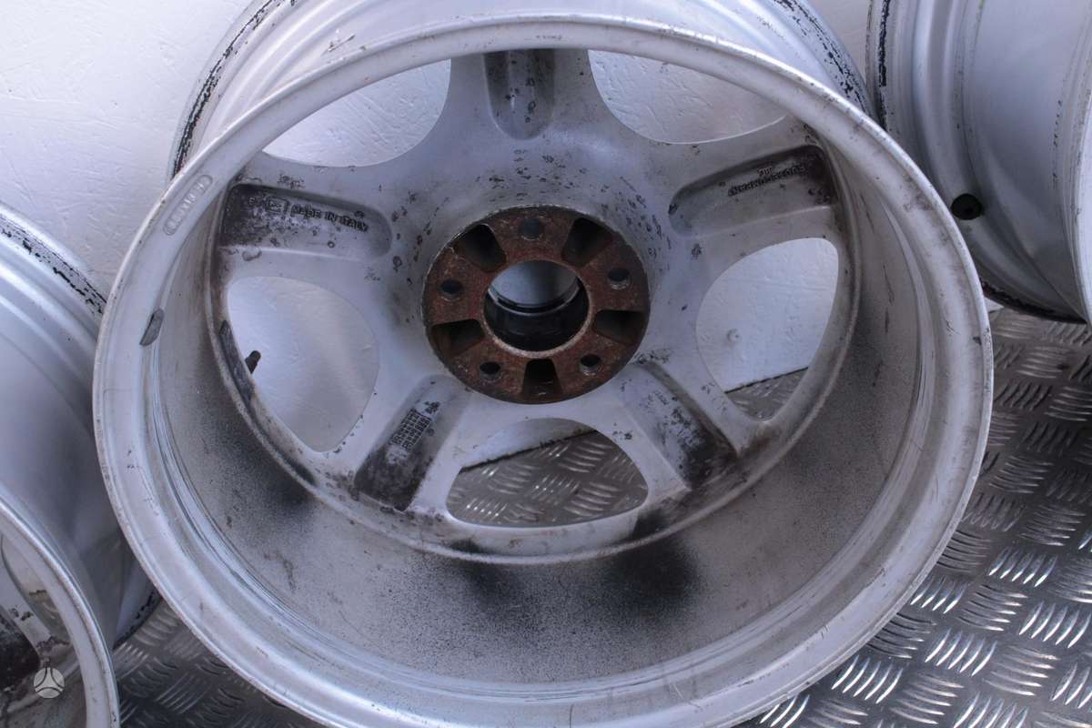 Mercedes-Benz, light alloy, R18