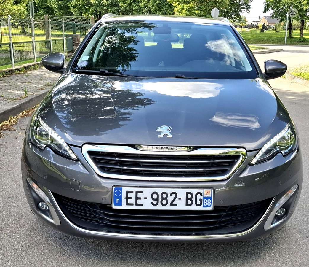 Peugeot 308, 1.2 l., Универсал