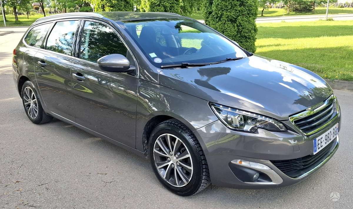 Peugeot 308, 1.2 l., Универсал