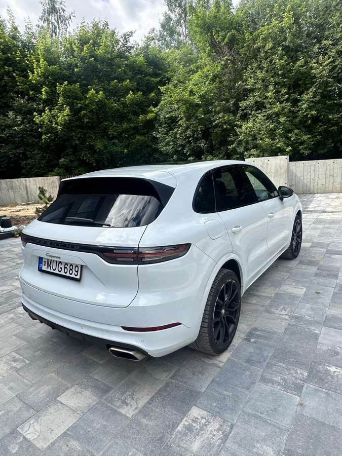 Porsche Cayenne - 3