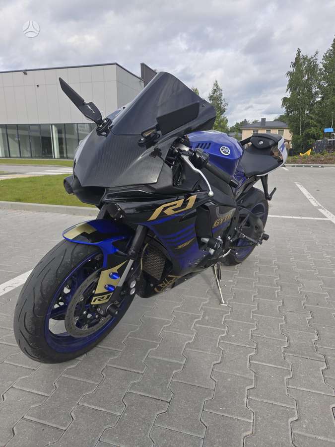 Yamaha R1 1000cc, superbikes