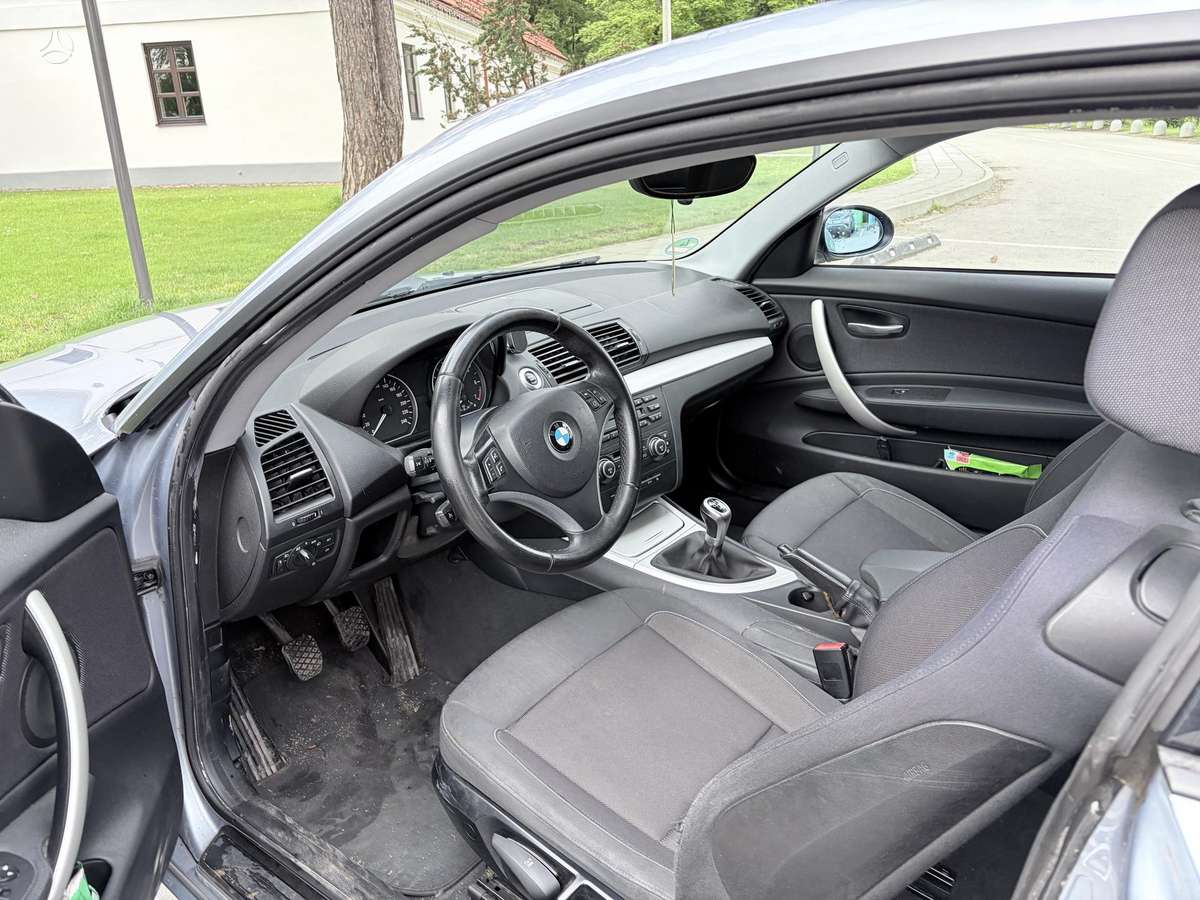 BMW 116, 1.6 l., hatchback