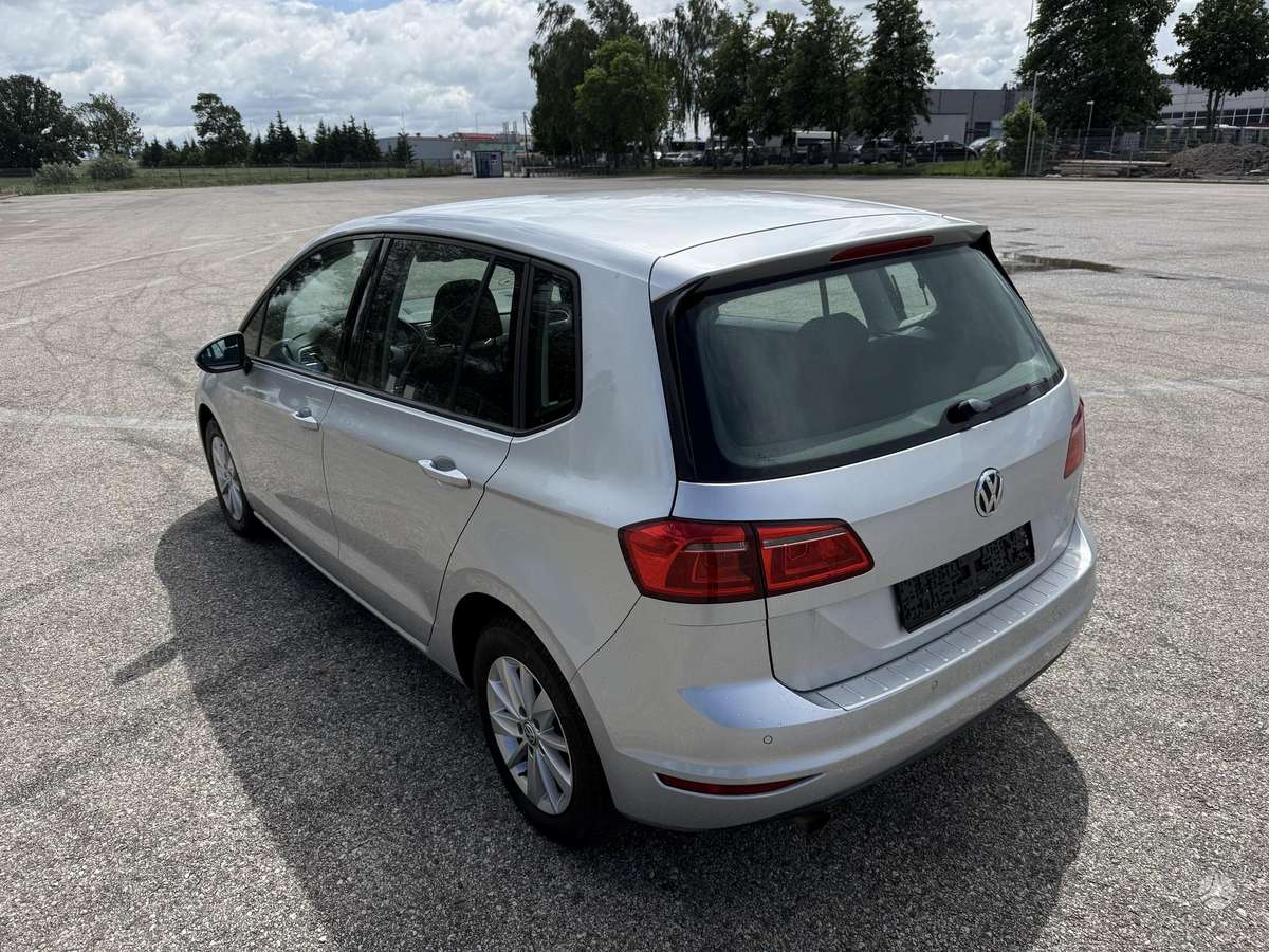 Volkswagen Golf Sportsvan - 10