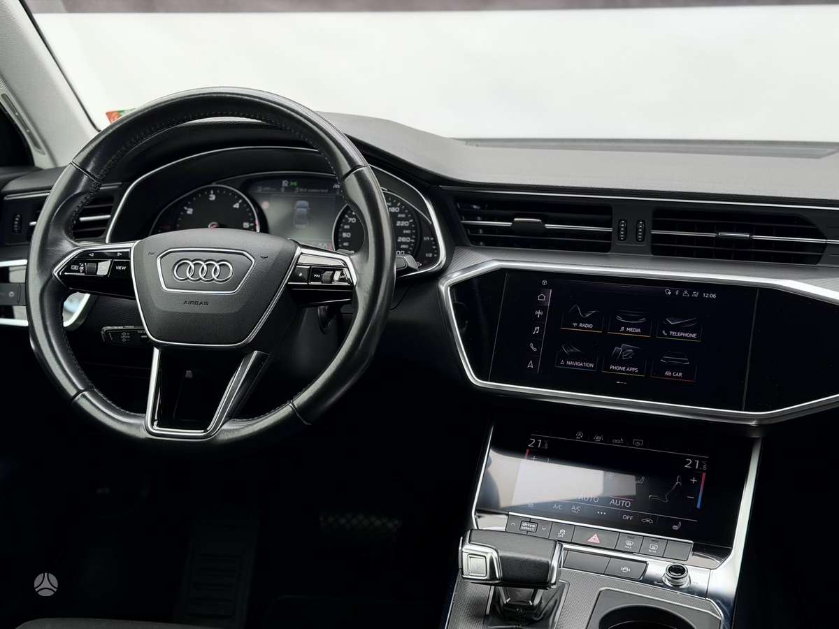 Audi A6, 2.0 l., Седан
