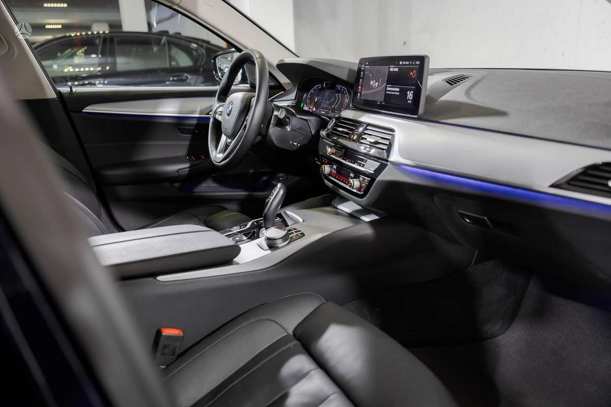 BMW 520, 2.0 l., Универсал