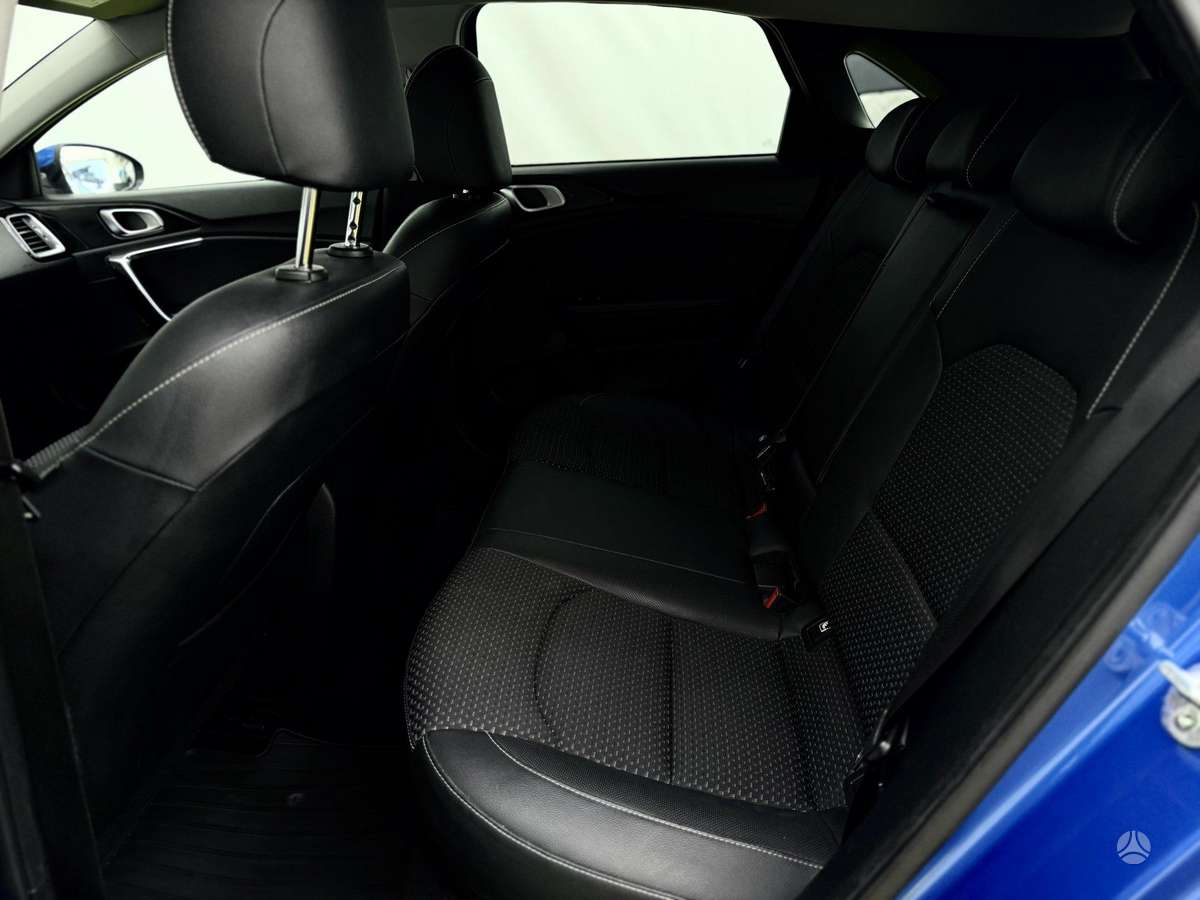 Kia Ceed, 1.6 l., Хэтчбек