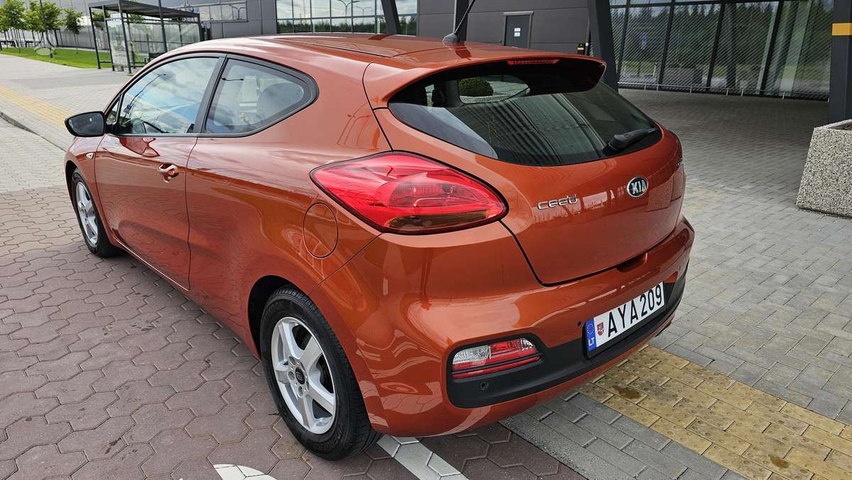 Kia ProCeed, 1.4 l., coupe