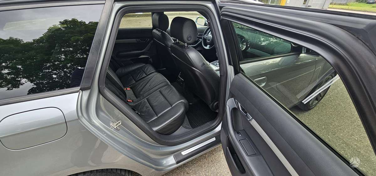 Audi A6, 3.0 l., universalas