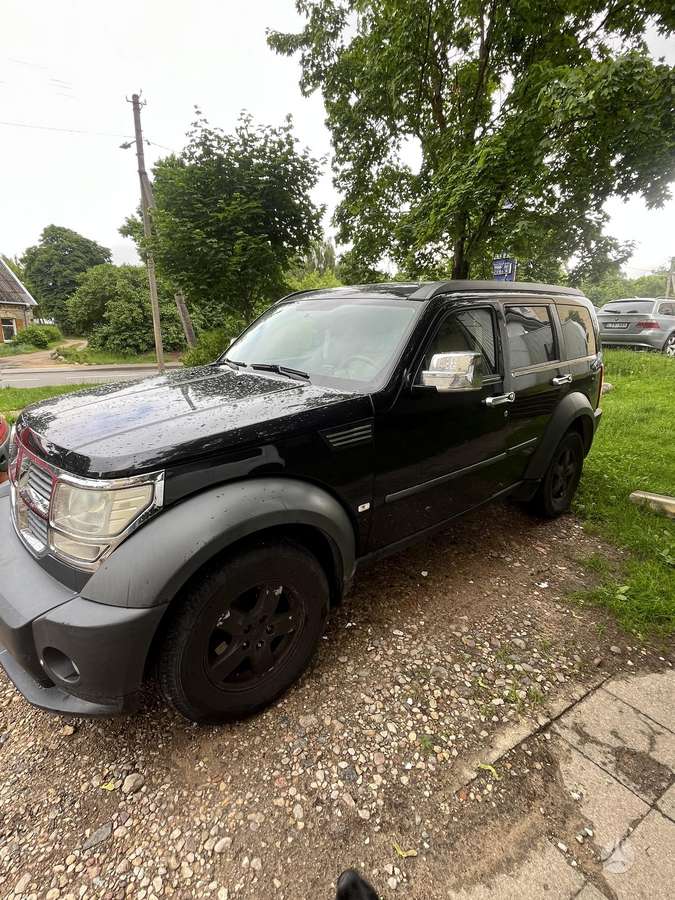 Dodge Nitro, 2.8 l., off-road / crossover