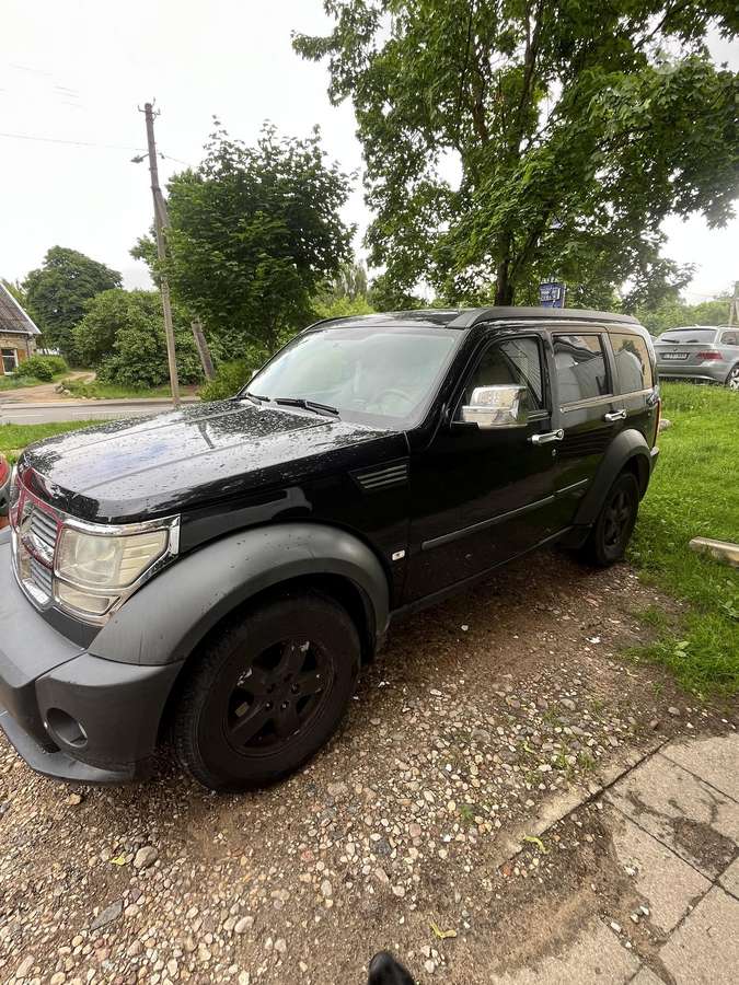 Dodge Nitro, 2.8 l., Внедорожник / Кроссовер