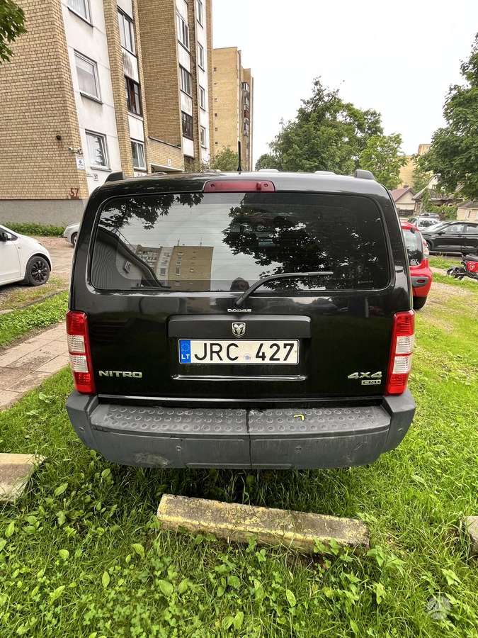 Dodge Nitro, 2.8 l., off-road / crossover
