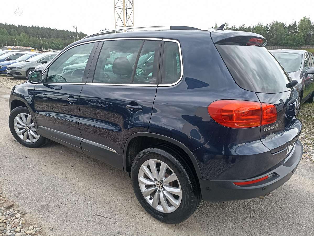 Volkswagen Tiguan - 5