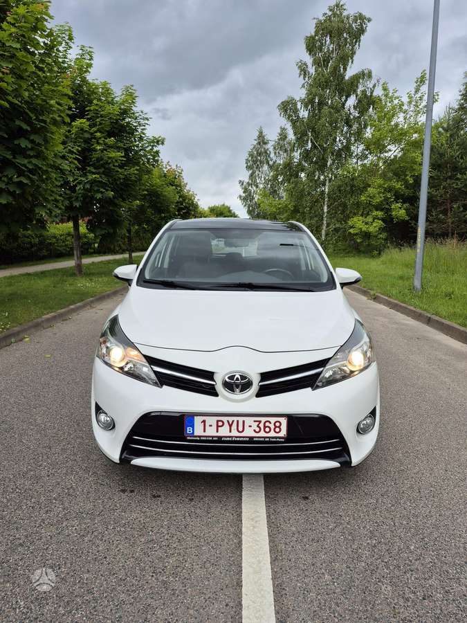 Toyota Verso, 2.0 l., wagon