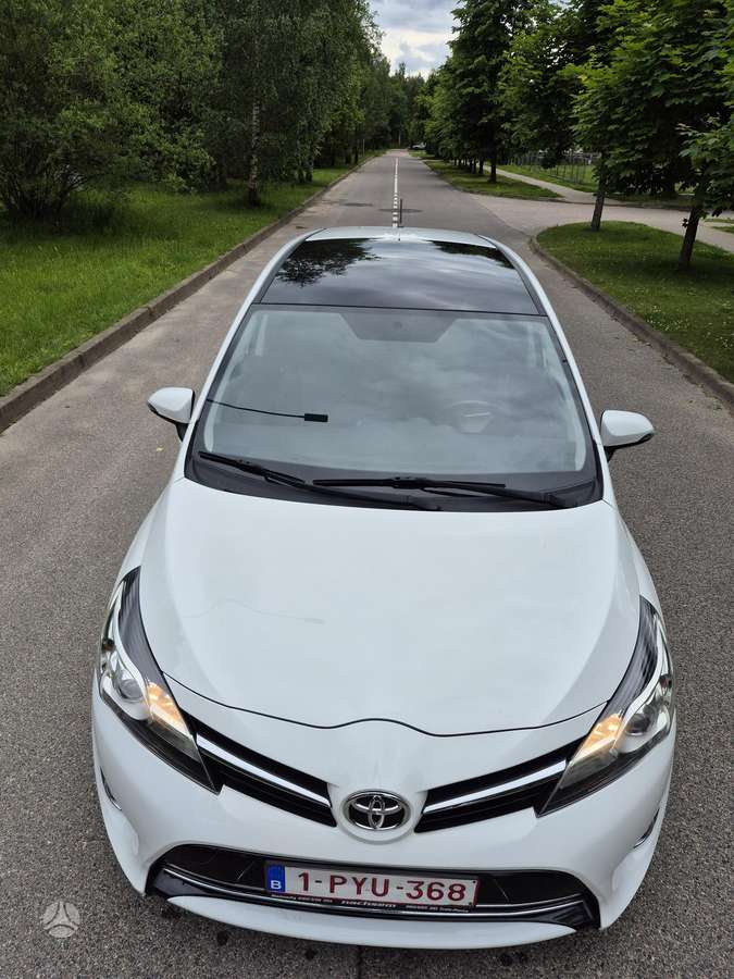 Toyota Verso, 2.0 l., wagon