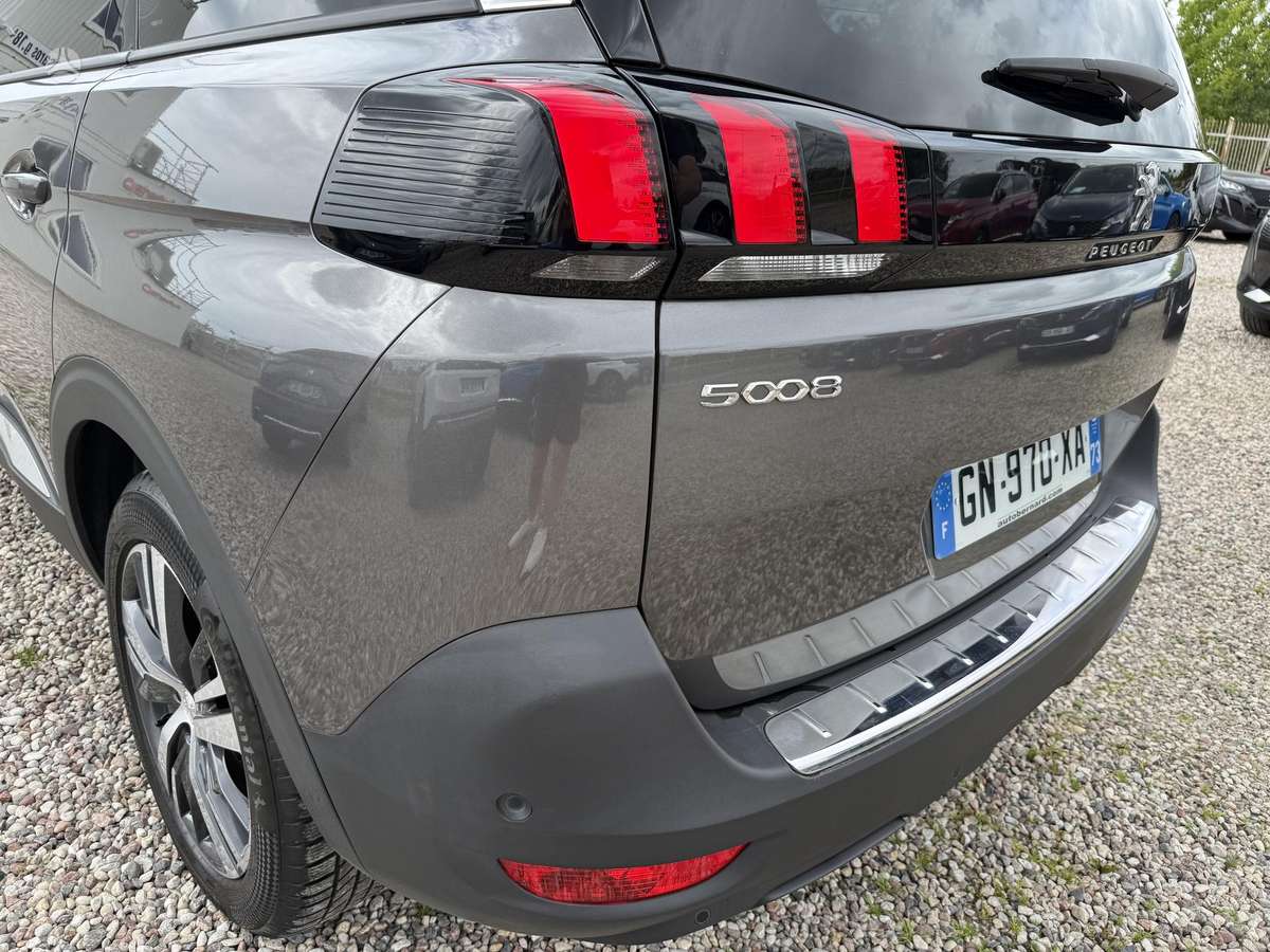 Peugeot 5008 - 10